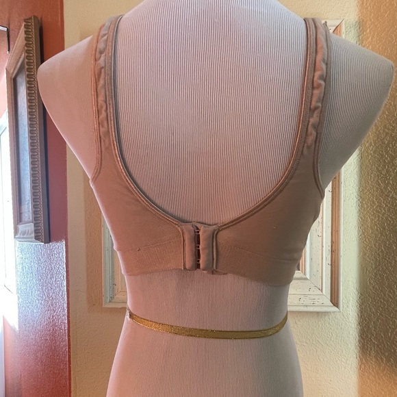 Skims underwire mesh bra with cover over top coverage bra - Picture 6 of 6